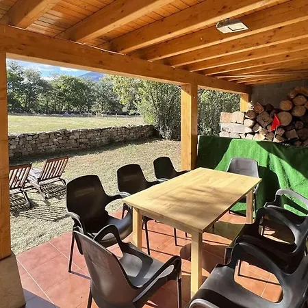 Semesterbostad La Casa De Celada Celada de Los Calderones