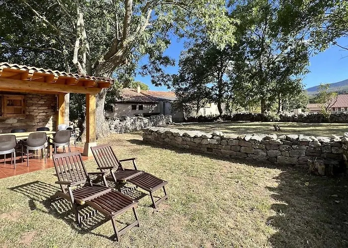 La Casa De Celada * Celada de Los Calderones